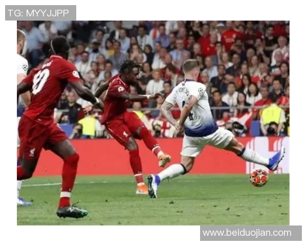 世界杯精彩对决里昂与利物浦1比1平局绝杀瞬间震撼全场十大进球回顾