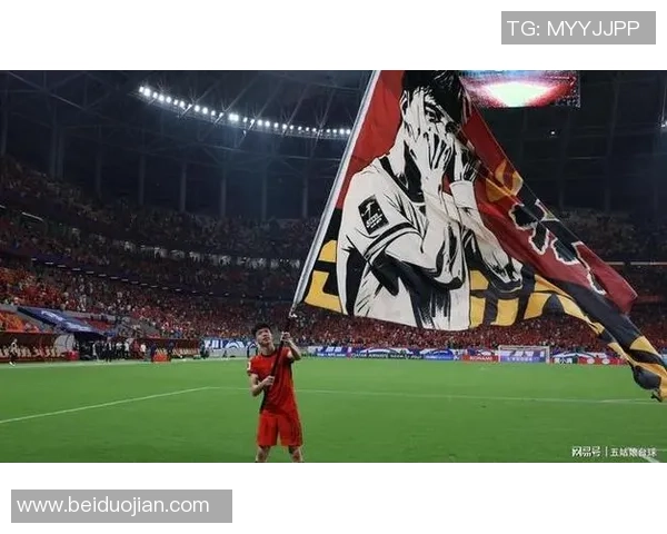 中超精彩对决里昂与热刺战成平局神奇扑救引发转会热议