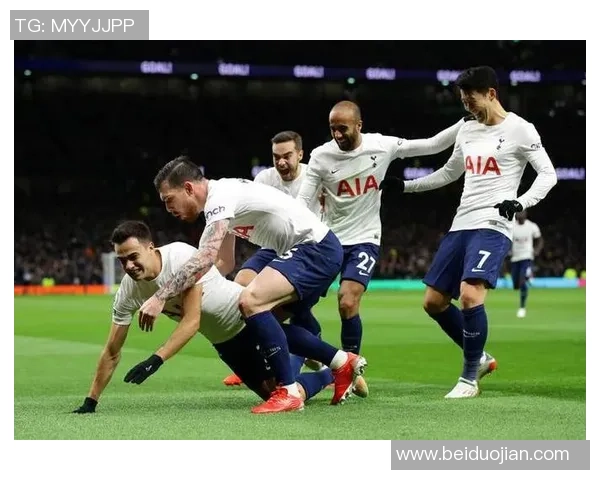 德甲激战热刺险胜里昂4-3决胜时刻引发全场沸腾