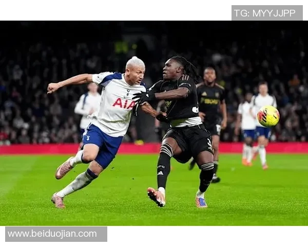 巴萨友谊赛大胜热刺五球狂潮乌龙球成全场焦点引发热议