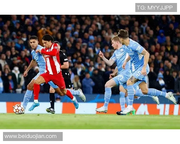 西甲激战曼城大胜那不勒斯乌龙球瞬间点燃全场激情 西甲激战曼城大胜那不勒斯乌龙球瞬间点燃全场激情